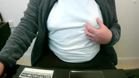 Snapshot of scotti30 chatting on January 12, 12:23 pm Scott online show from January 12, 12:23 pm