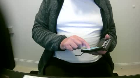 Snapshot of scotti30 chatting on January 14, 9:24 am Scott online show from January 14, 9:24 am