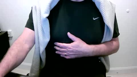 Snapshot of scotti30 chatting on January 6, 9:08 am Scott online show from January 6, 9:08 am