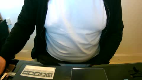 Snapshot of scotti30 chatting on February 24, 8:38 am Scott online show from February 24, 8:38 am