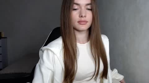 scratc_h online show from October 5, 4:25 pm