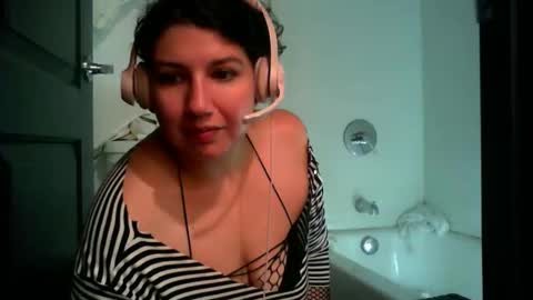 Danni online show from November 25, 4:06 pm