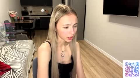 Kate online show from April 18, 7:07 pm