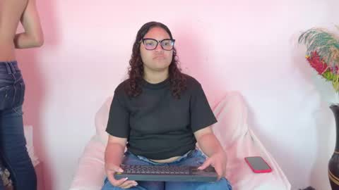 ely online show from May 3, 3:01 am