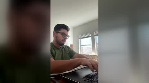 sebasbilbao7 online show from March 18, 3:29 pm