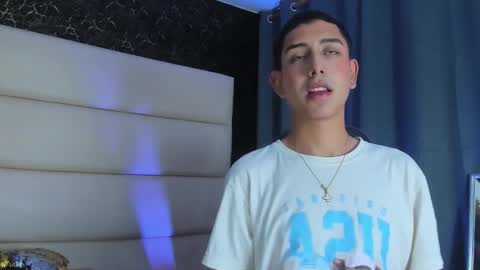 sebasgxxx_ online show from March 7, 6:41 pm