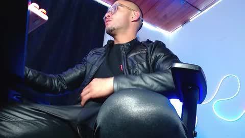 Sebastian online show from January 15, 7:17 am