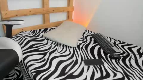sebastian 0422 online show from January 9, 8:25 pm