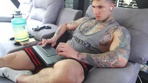 Sebastian online show from March 24, 6:47 pm