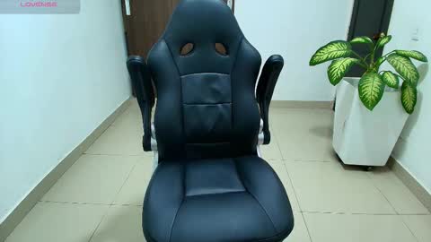 juan  sebastian online show from November 30, 4:25 pm