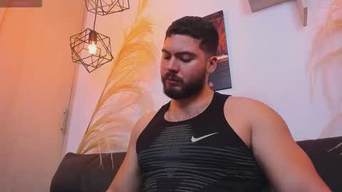 Instagram jeanpaulfit  online show from March 3, 11:23 pm