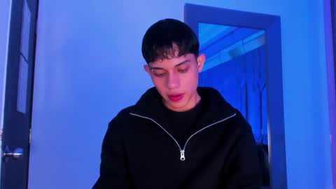 Sebastian online show from March 28, 3:52 am