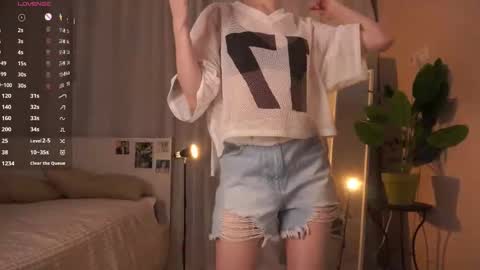 Brenda online show from November 15, 4:19 pm