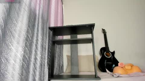 Daniela  online show from December 1, 1:20 pm