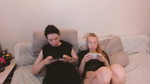 Amanda and  pair in a real life we love each other but can play with you online show from July 16, 6:06 am