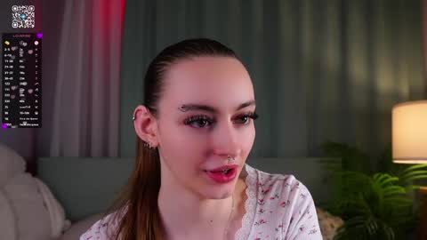 Lily online show from April 22, 3:19 pm