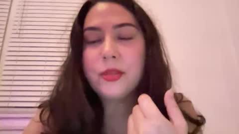 Aria online show from March 25, 8:43 am