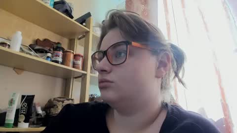 seductive_she_wolf online show from May 11, 2:45 pm