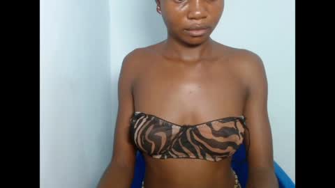 seductive_sugar247 online show from April 10, 6:30 am