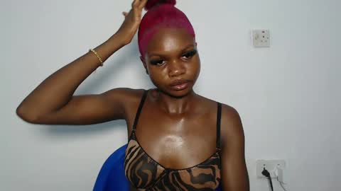 seductive_sugar247 online show from April 3, 8:38 pm