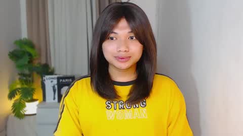 Deluxe online show from March 5, 10:19 pm