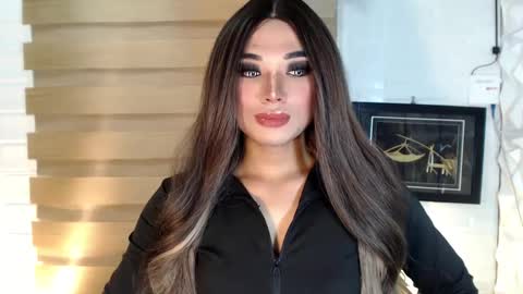 Deluxe online show from March 2, 4:28 am