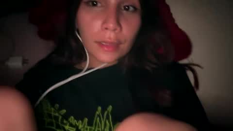 Daphne 3 online show from October 20, 12:04 am