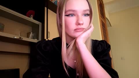 Kristie online show from February 28, 12:14 am