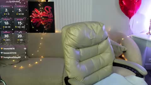 Selena online show from March 11, 3:58 am