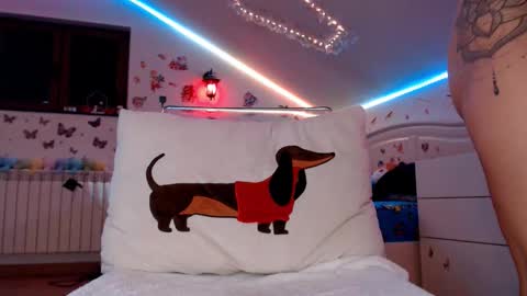 Selena online show from March 22, 9:46 am