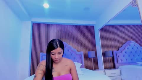 selenastonne online show from November 4, 9:16 pm