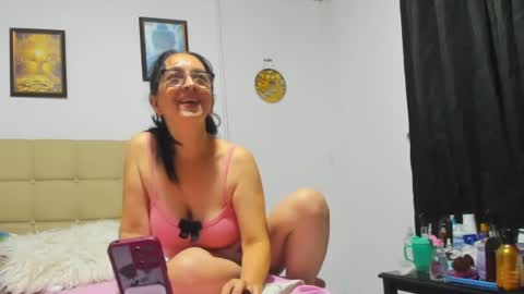 Selene  online show from August 6, 5:49 am