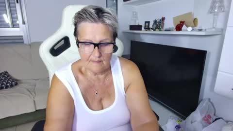 Selenna online show from July 2, 5:29 pm