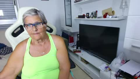 Selenna online show from June 29, 5:34 pm
