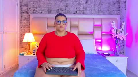 Selenna Cooper online show from April 21, 11:39 am