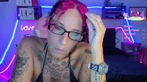 Selvaggia Del Caribe online show from October 14, 4:54 pm