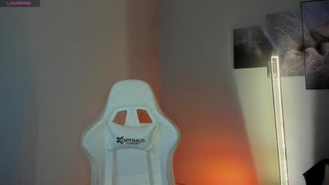 Selyn online show from December 7, 11:34 am