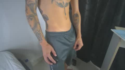 sem_alas online show from February 23, 1:57 am