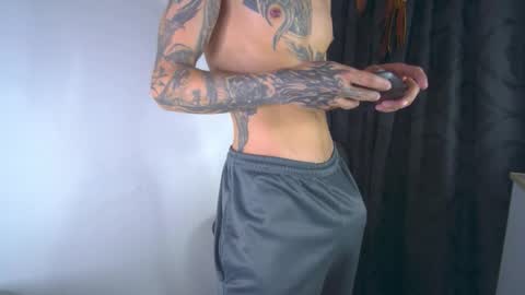 sem_alas online show from March 14, 5:22 am