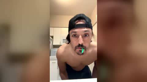 sensay mtz online show from March 3, 8:05 pm