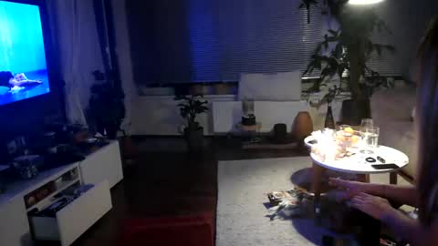 MV online show from February 8, 2:47 am