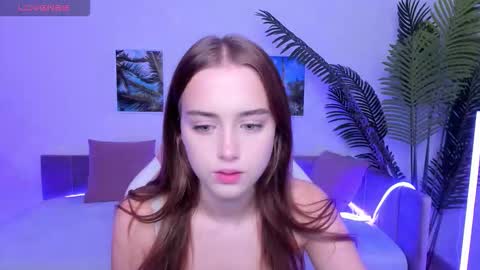 Emily  online show from September 26, 8:33 am