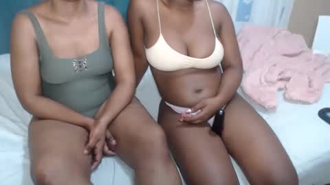 sensualally online show from April 16, 9:39 pm