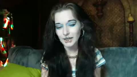 Seraphin Munster online show from March 18, 6:03 pm