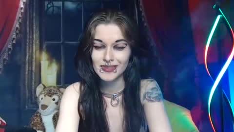 Seraphin Munster online show from February 11, 9:03 pm