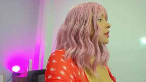 Serena online show from November 18, 12:30 pm