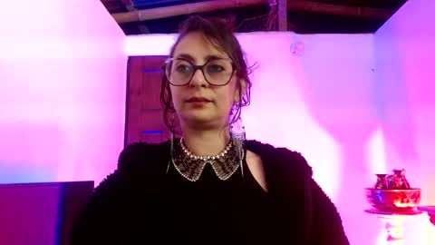 Serena Xyz online show from December 16, 1:24 am