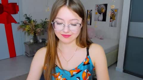 Ophelia online show from February 24, 7:30 pm