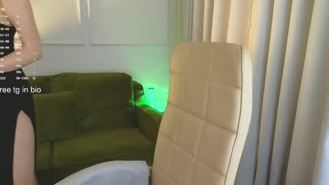 Hey Guys and Girls non-binary personalities  Im Sereta online show from March 9, 3:38 pm