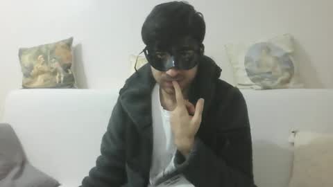 sero98313230 online show from April 1, 8:15 am